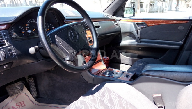 Mercedes E 220 1997, 685,862 km - 2.2 л - Bakı