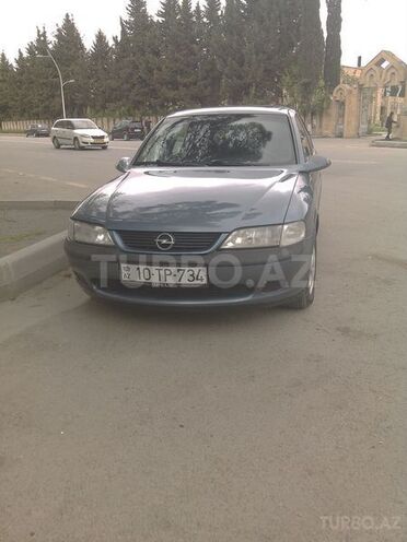 Opel Vectra 1997, 200,000 km - 1.8 l - Mingəçevir