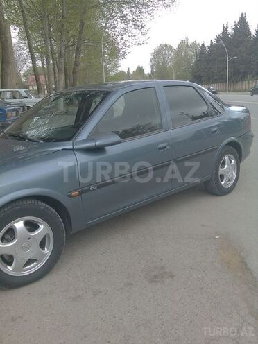 Opel Vectra 1997, 200,000 km - 1.8 l - Mingəçevir
