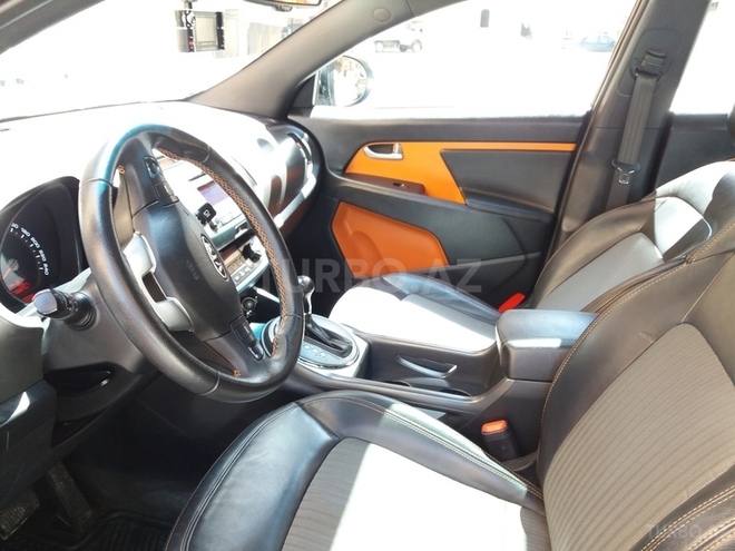 Kia Sportage 2011, 105,000 km - 2.0 l - Bakı