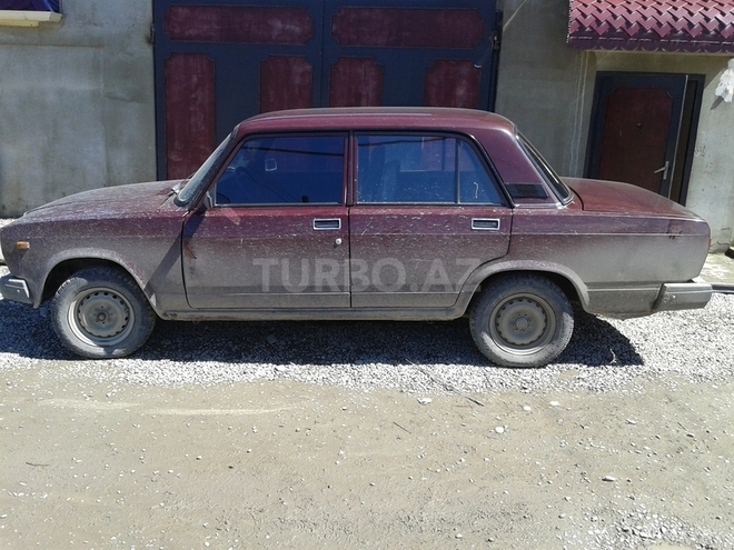 LADA (VAZ) 2107 2006, 120,000 km - 1.6 л - Quba