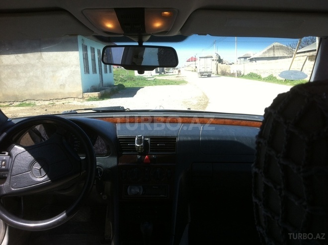 Mercedes C 180 1995, 300,457 km - 1.8 l - Siyəzən
