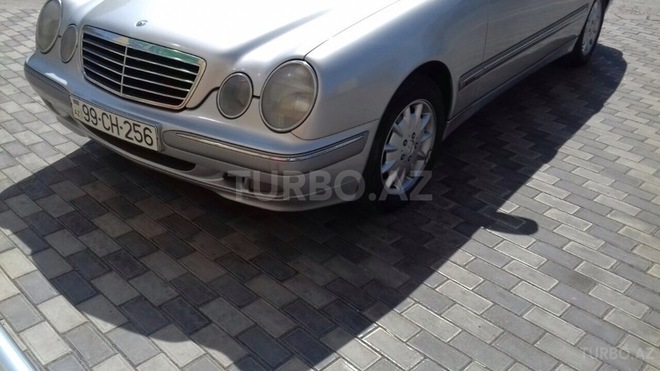 Mercedes E 200 2000, 228,000 km - 2.0 l - Bakı