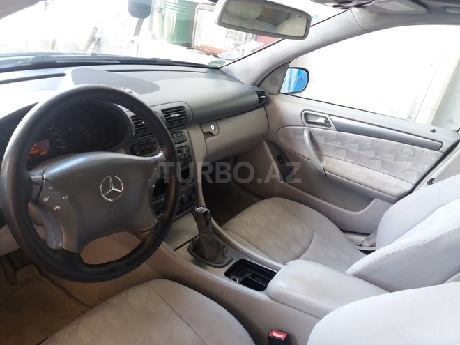Mercedes C 200 2001, 142,000 km - 2.0 l - Gəncə