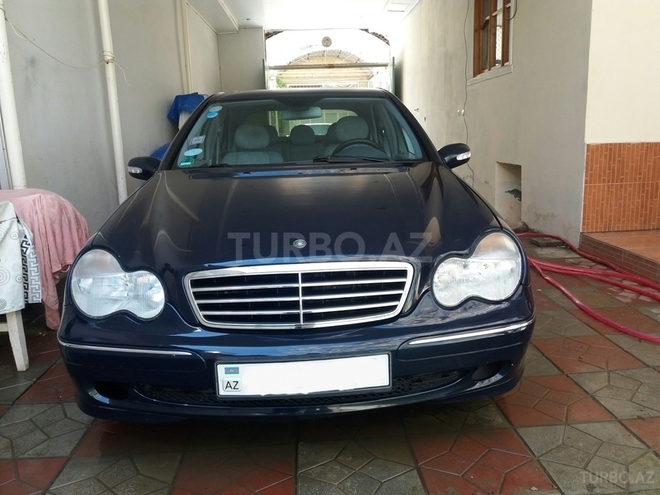 Mercedes C 200 2001, 142,000 km - 2.0 l - Gəncə
