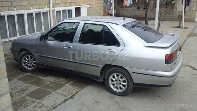 SEAT Toledo 1999, 362,000 km - 1.6 l - Bakı