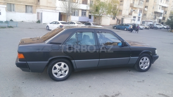 Mercedes 190 1991, 200,000 km - 1.8 л - Bakı