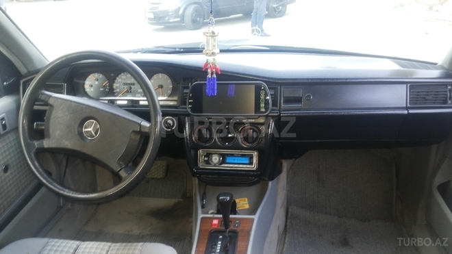 Mercedes 190 1991, 200,000 km - 1.8 л - Bakı