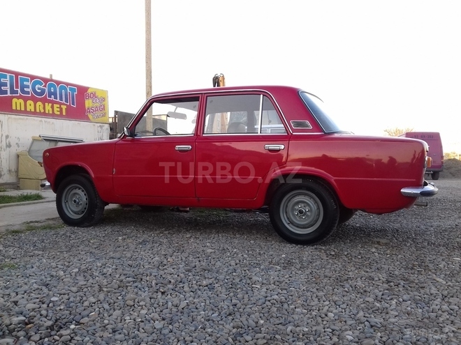 LADA (VAZ) 21011 1976, 487,952 km - 1.3 l - Salyan