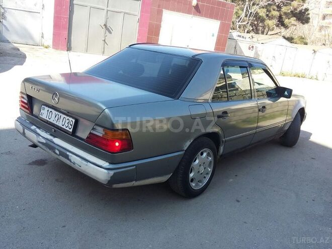 Mercedes E 230 1987, 685,231 km - 2.3 l - Bakı