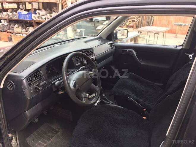 Volkswagen Golf 1996, 230,000 km - 1.8 l - Bakı