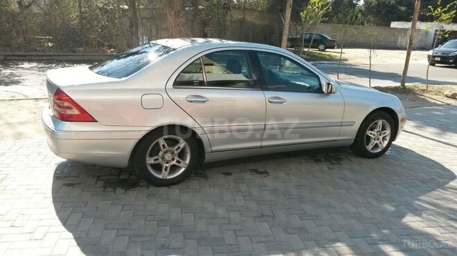 Mercedes C 240 2003, 350,023 km - 2.6 l - Bakı