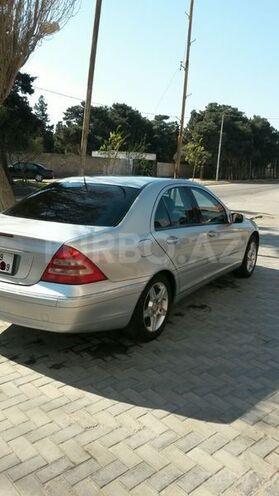 Mercedes C 240 2003, 350,023 km - 2.6 l - Bakı