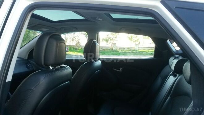 Hyundai ix35 2014, 82,500 km - 2.0 л - Bakı