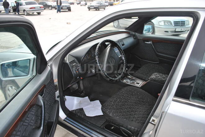 Mercedes C 200 1995, 328,000 km - 2.0 l - Sumqayıt
