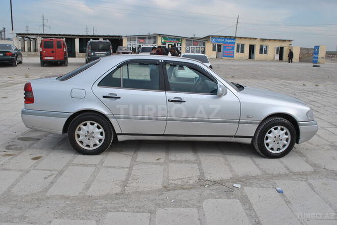 Mercedes C 200 1995, 328,000 km - 2.0 l - Sumqayıt