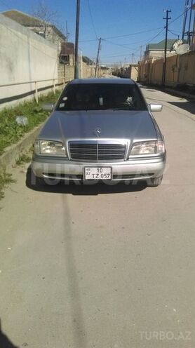 Mercedes C 200 1996, 328,000 km - 2.0 л - Bakı