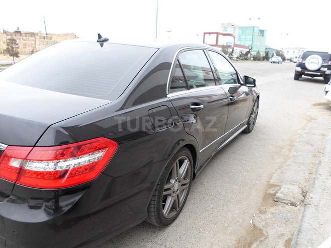 Mercedes E 300 2012, 70,000 km - 3.5 l - Bakı