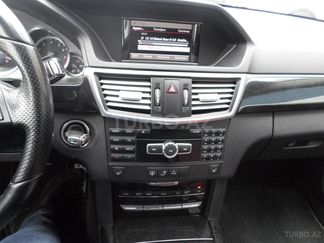 Mercedes E 300 2012, 70,000 km - 3.5 l - Bakı