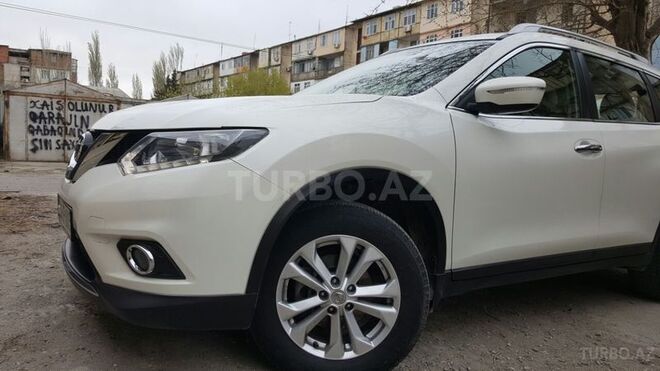 Nissan X-Trail 2015, 46,500 km - 2.5 l - Bakı