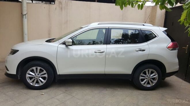 Nissan X-Trail 2015, 46,500 km - 2.5 l - Bakı