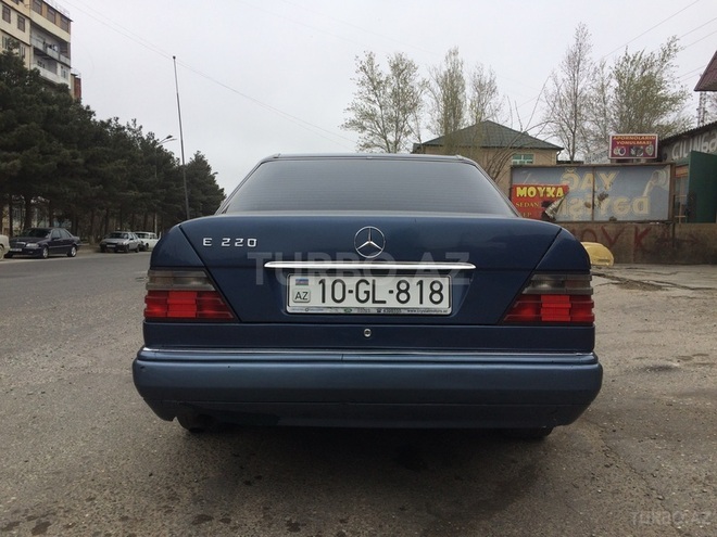 Mercedes E 220 1993, 400,000 km - 2.2 l - Bakı