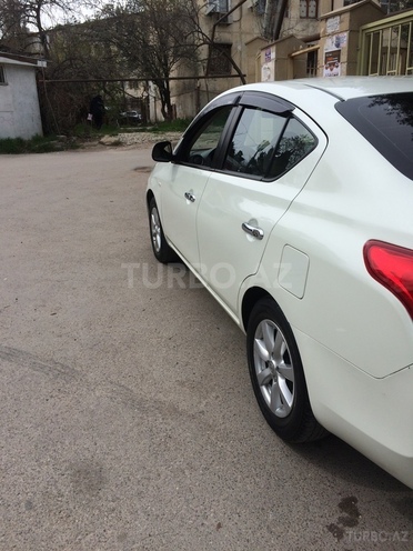 Nissan Sunny 2012, 120,000 km - 1.5 л - Bakı