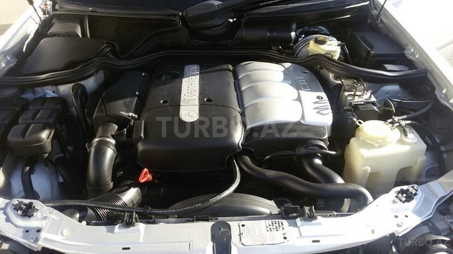 Mercedes E 220 2000, 230,000 km - 2.2 л - Göygöl