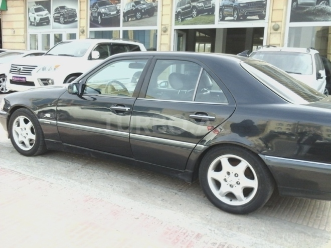 Mercedes C 250 1997, 238,000 km - 2.5 l - Bakı