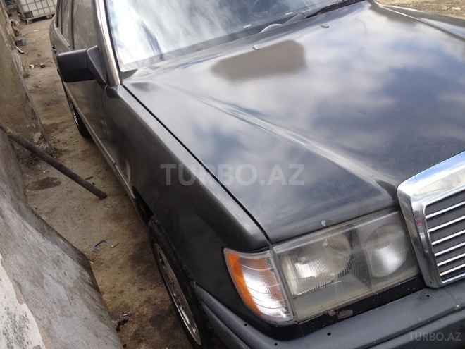 Mercedes E 300 1991, 450,000 km - 3.0 l - Bakı