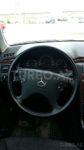 Mercedes E 240 1999, 212,000 km - 2.4 l - Bakı