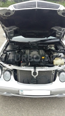Mercedes E 240 1999, 212,000 km - 2.4 l - Bakı