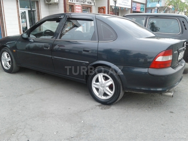 Opel Vectra 1996, 247,000 km - 1.6 л - Zaqatala