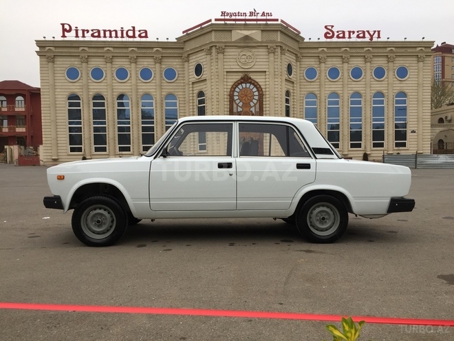LADA (VAZ) 2107 2011, 86,000 km - 1.6 l - Gəncə