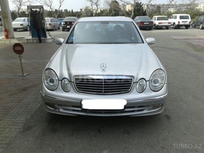 Mercedes E 220 2002, 226,000 km - 2.2 l - Bakı