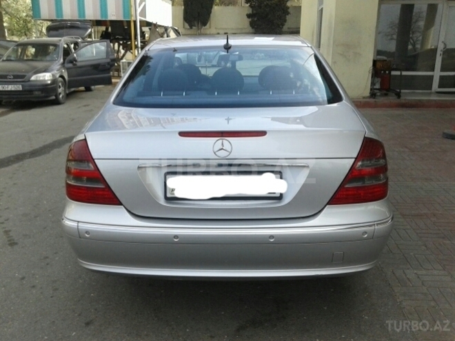 Mercedes E 220 2002, 226,000 km - 2.2 l - Bakı