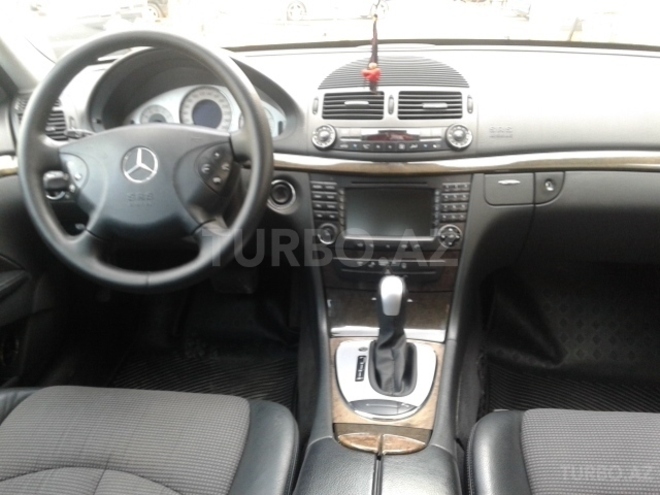 Mercedes E 220 2002, 226,000 km - 2.2 l - Bakı