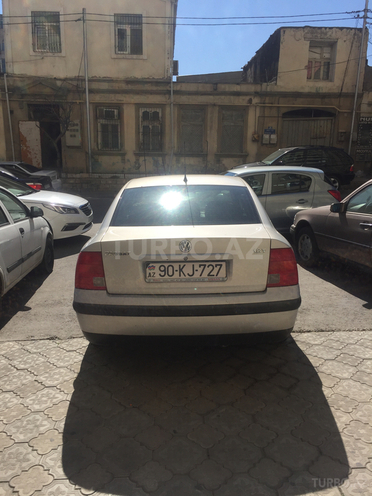 Volkswagen Passat 1997, 205,000 km - 1.8 l - Bakı
