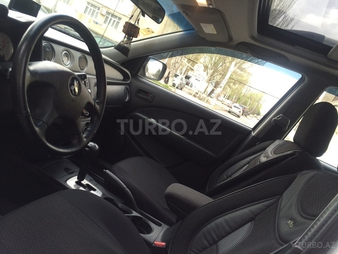Mitsubishi Outlander 2002, 118,041 km - 2.4 л - Sumqayıt
