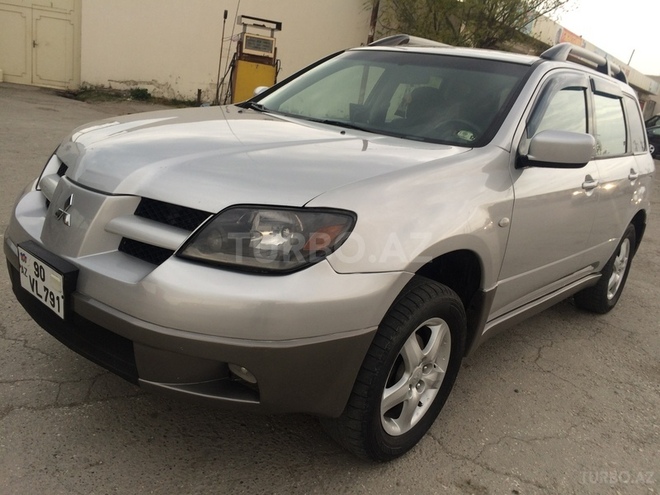 Mitsubishi Outlander 2002, 118,041 km - 2.4 л - Sumqayıt