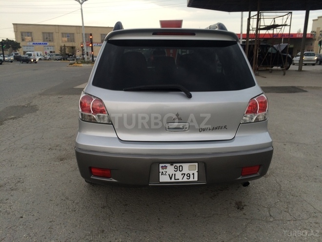 Mitsubishi Outlander 2002, 118,041 km - 2.4 л - Sumqayıt