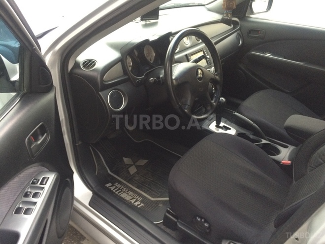 Mitsubishi Outlander 2002, 118,041 km - 2.4 л - Sumqayıt