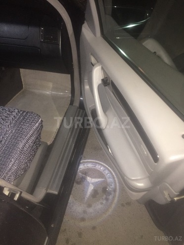Mercedes C 200 1999, 270,000 km - 2.0 l - Bakı