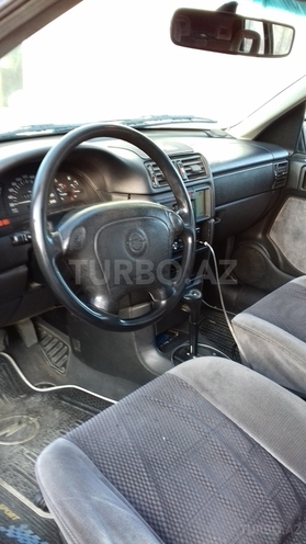 Opel Vectra 1995, 262,000 km - 0.2 l - Bakı