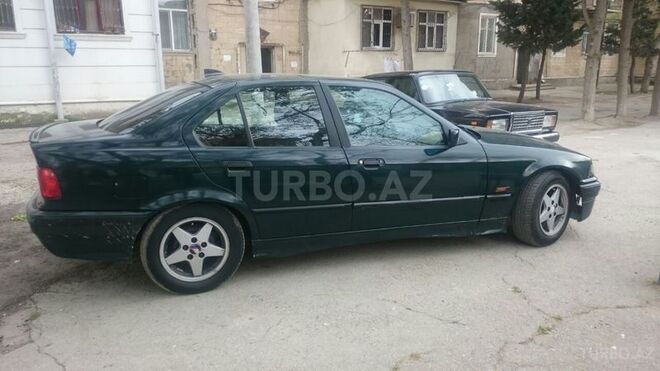 BMW 316 1995, 444,000 km - 1.6 l - Sumqayıt