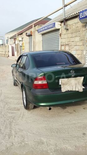 Opel Vectra 1997, 285,000 km - 1.8 л - Bakı