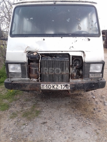 Peugeot Partner 1999, 70,000 km - 2.0 l - Salyan