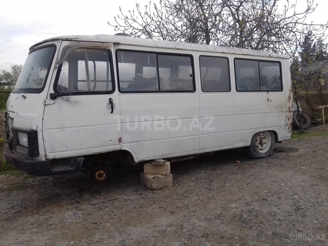 Peugeot Partner 1999, 70,000 km - 2.0 l - Salyan