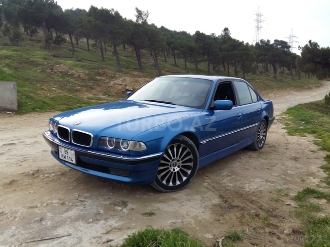 BMW 730 2000, 300,000 km - 3.0 л - Bakı