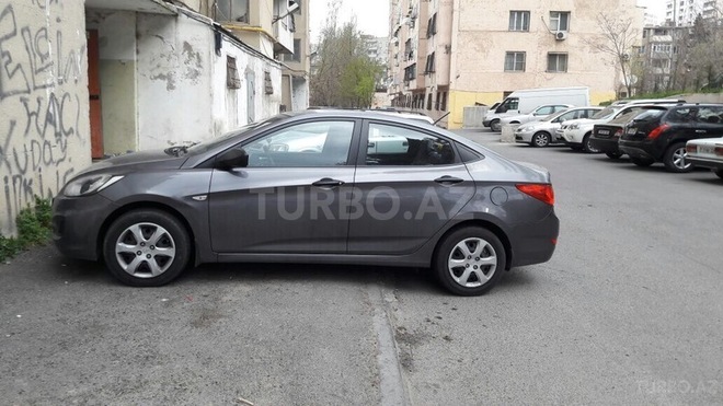 Hyundai Accent 2013, 40,000 km - 1.4 l - Bakı